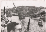 dans le port