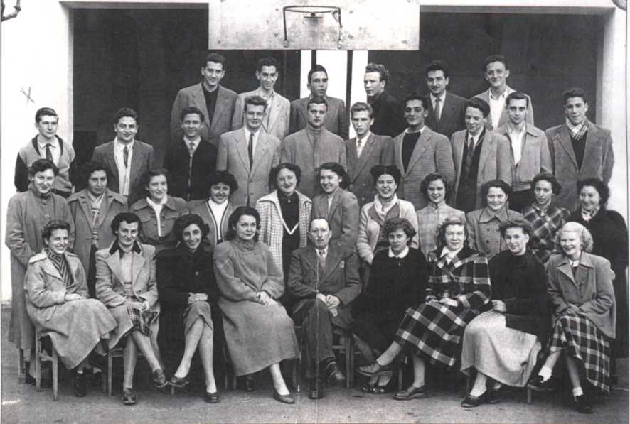 1953-54 : Philo